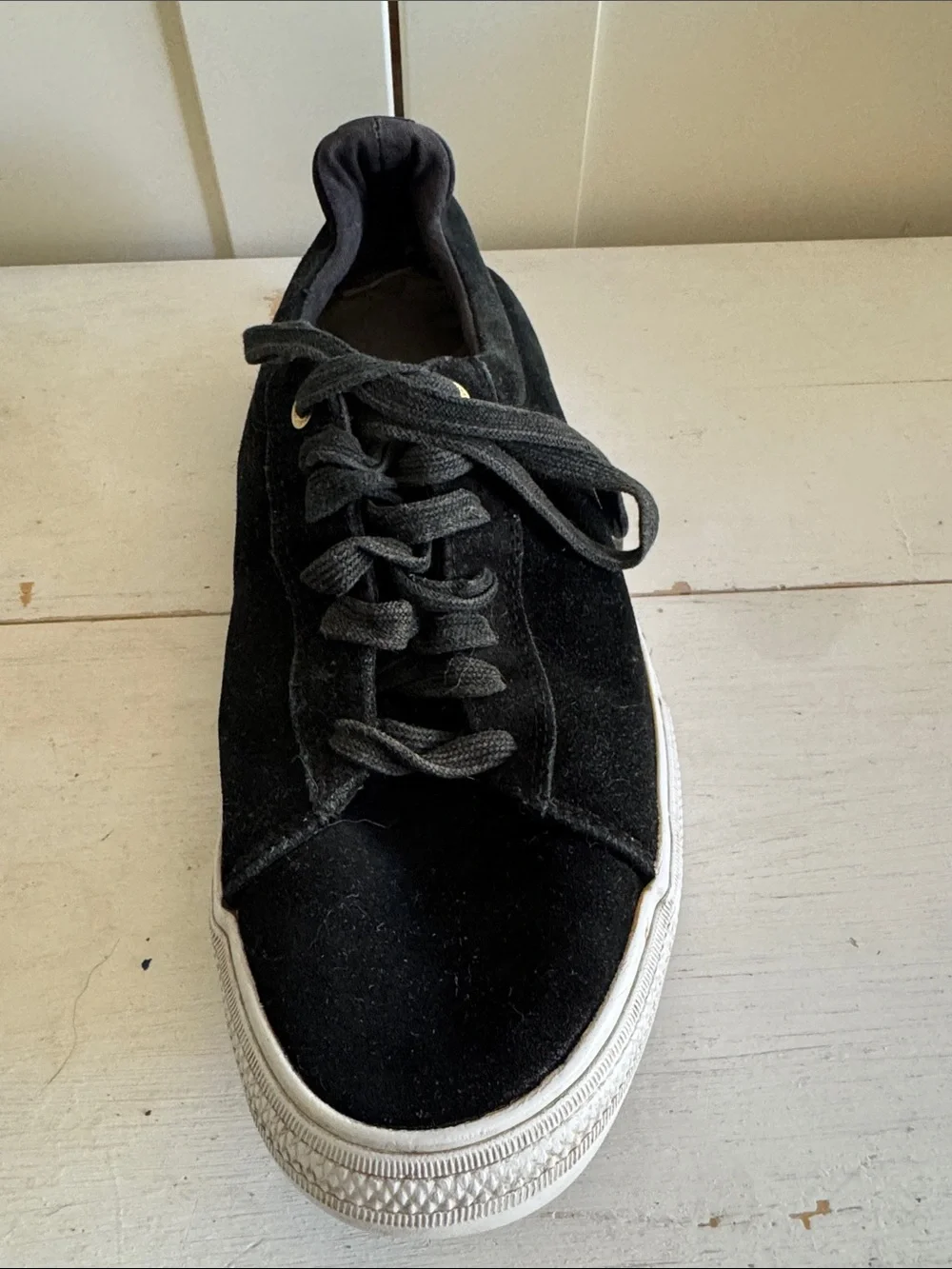 Diamond Black Suede Men's Low-Top Sneaker- only left side sneaker